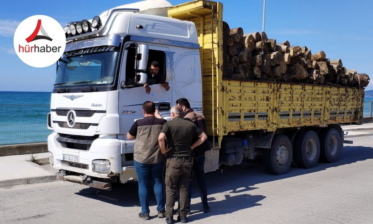 Akçakoca’da orman emvali taşıyan araçlar kontrol edildi