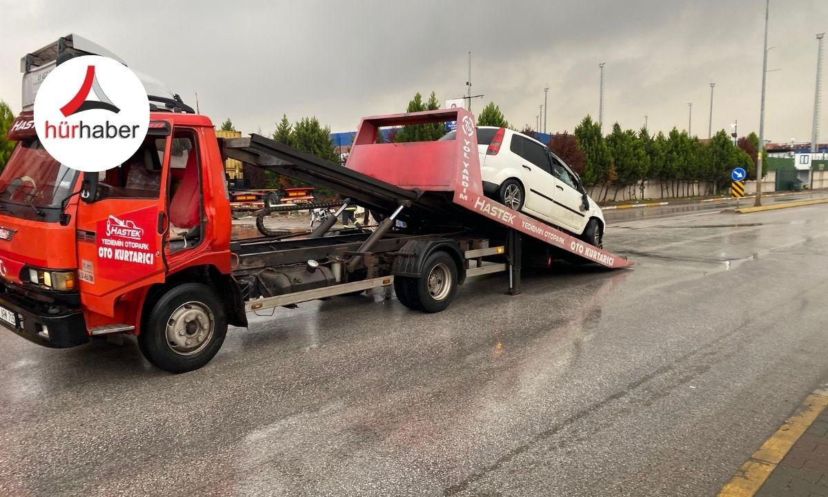 Tıra çarpan otomobilin sürücüsü yaralandı!