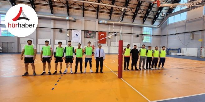 Voleybol heyecanı başladı